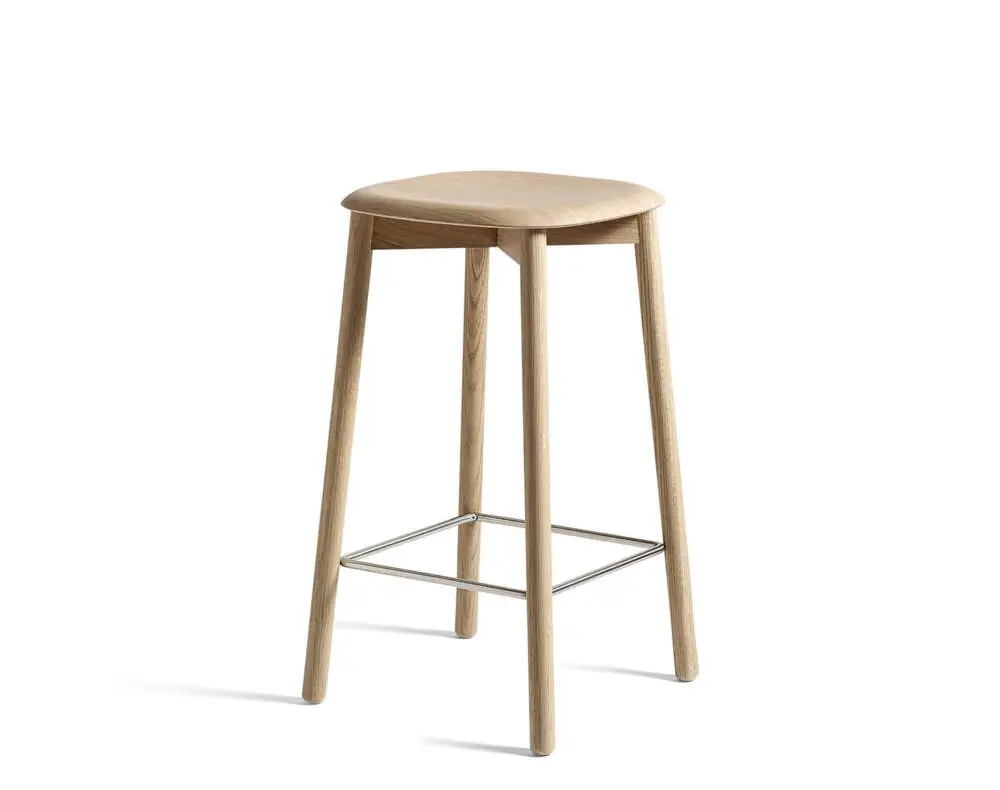 Barová stolička Soft Edge 82 Low, water-based oak Objednat Nyní