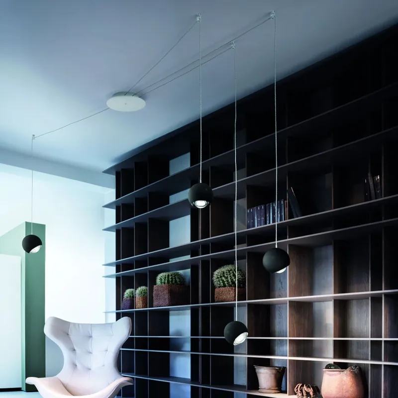 Lodes Spider, černé závěsné svítidlo se směrováním světla, 7W LED 2700K stmívatelné, prům. 13cm Jen Po Omezenou Doba