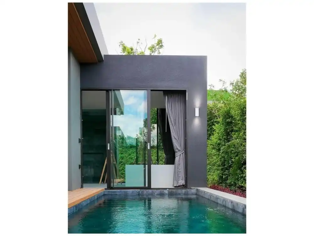 Pouze Dnes Venkovní nástěnné svítidlo NERO hliník bílé skleněný difuzor GU10 2x7W 220-240V IP54 bez žárovky světlo nahoru a dolů - NOVA LUCE