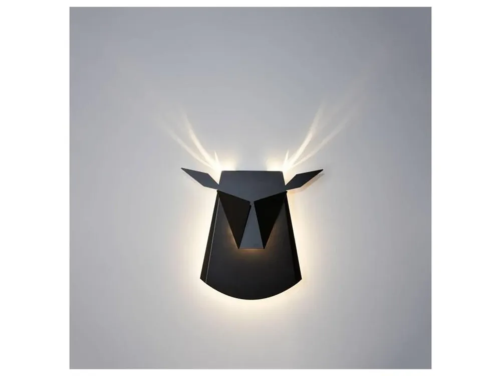 JELEN - černá nástěnná lampa Sezónní Sleva